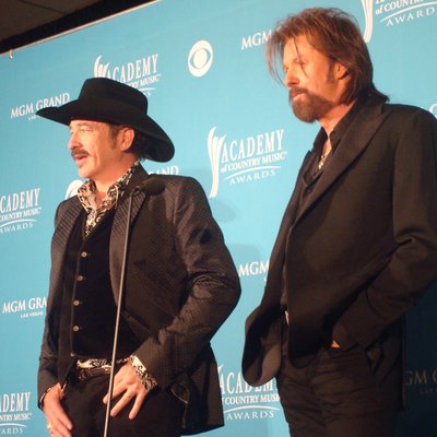 Brooks & Dunn logo