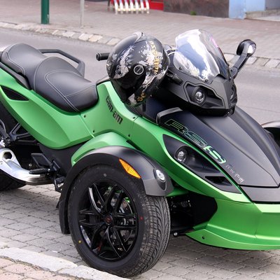 BRP Can-Am Spyder Roadster logo