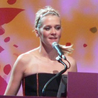 Edith Bowman
