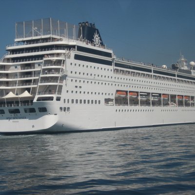 MSC Sinfonia