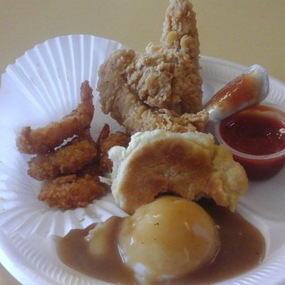Lee's Famous Recipe Chicken logo