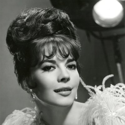 Beehive (hairstyle)