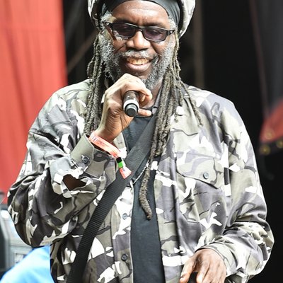 Macka B