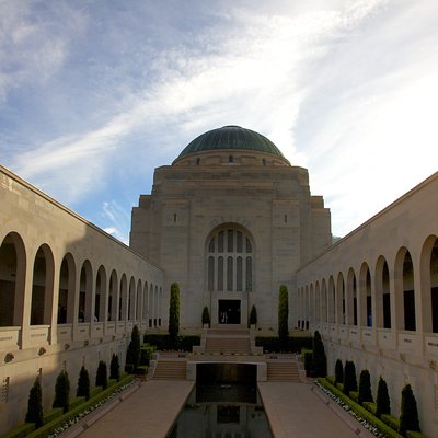 Australian War Memorial logo