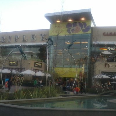 Mall Plaza
