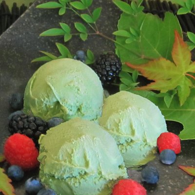 Green tea ice cream