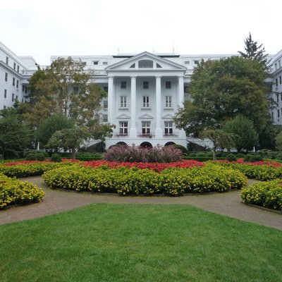 The Greenbrier logo
