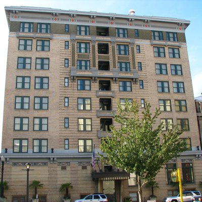 Hotel deLuxe