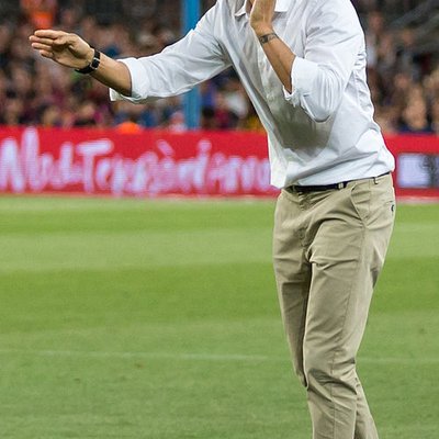 Luis Enrique (footballer)