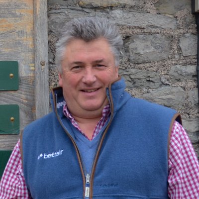 Paul Nicholls (horse racing)