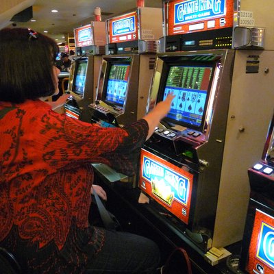 High 5 Casino logo