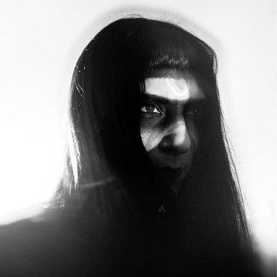Lili Refrain