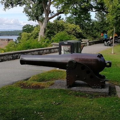 Battery Park logo