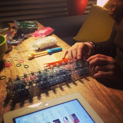 Rainbow Loom logo