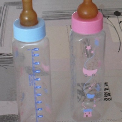 Baby bottle logo
