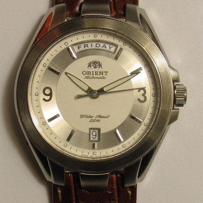 Orient Watch logo